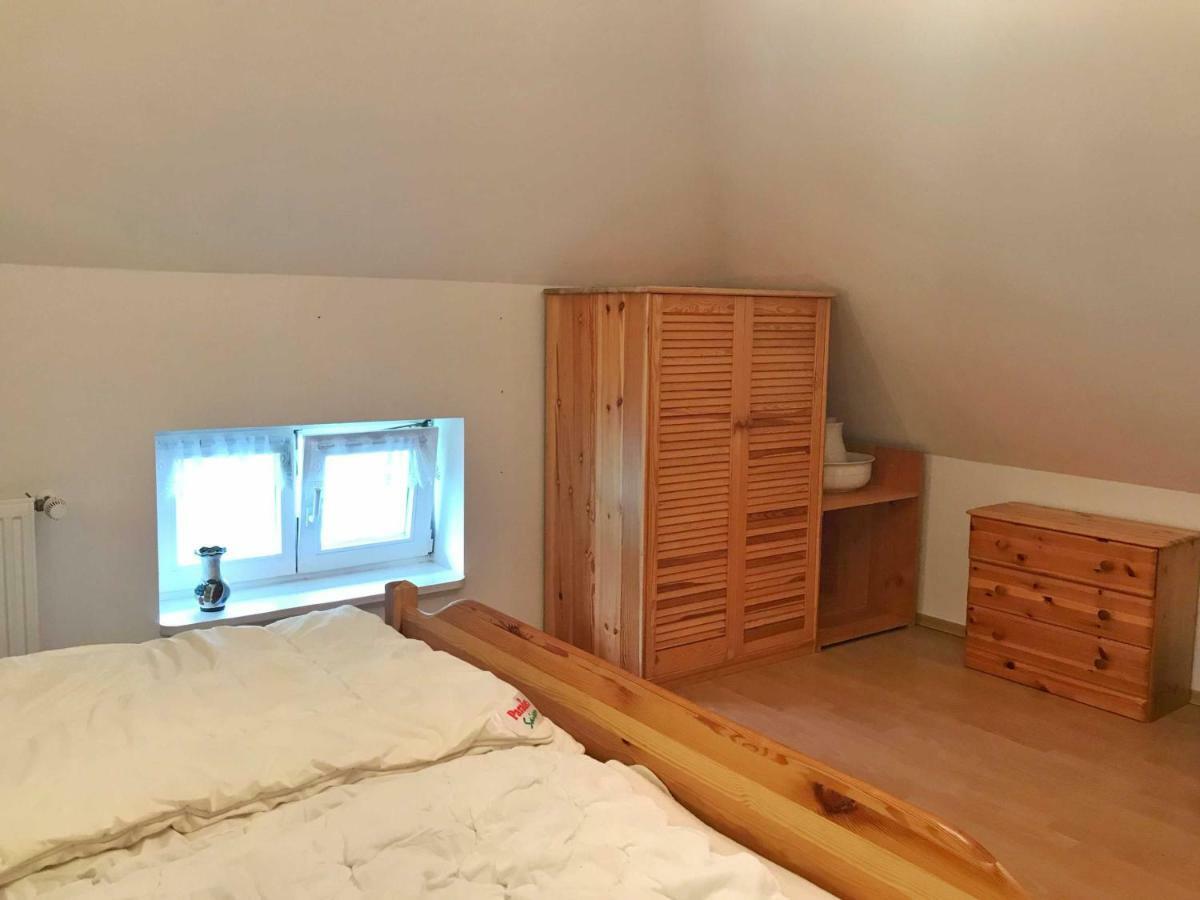 Kleine Reetgedeckte Doppelhaushaelfte In Idyllischer Lage Nardevitz Εξωτερικό φωτογραφία
